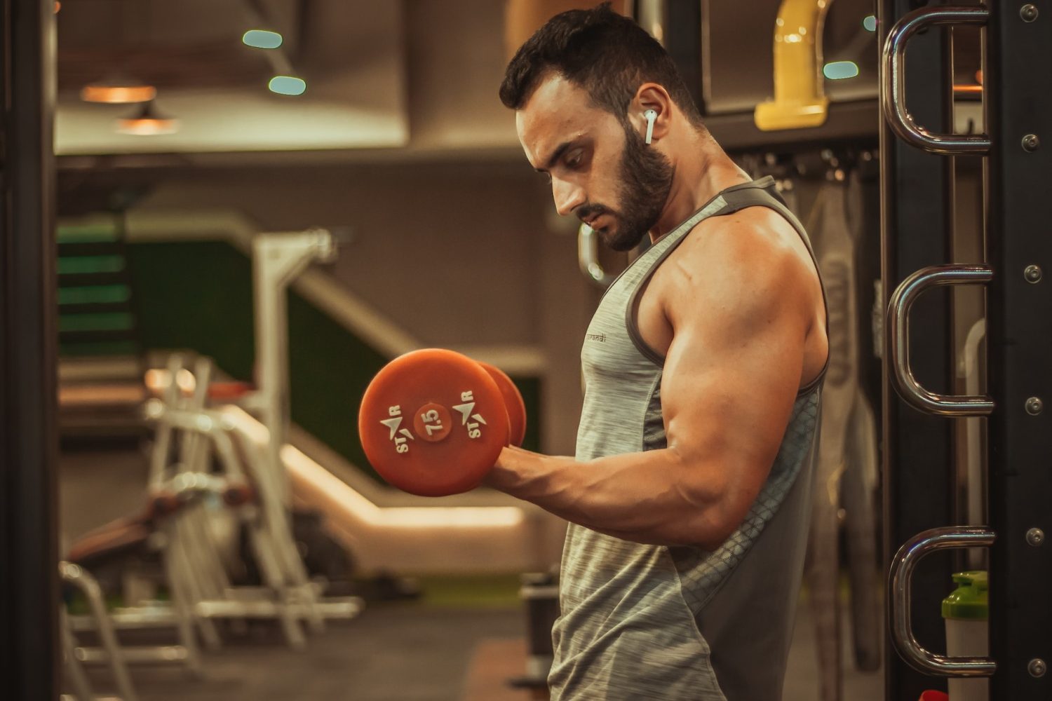 trening na spalanie tkanki tłuszczowej ćwiczenie na biceps